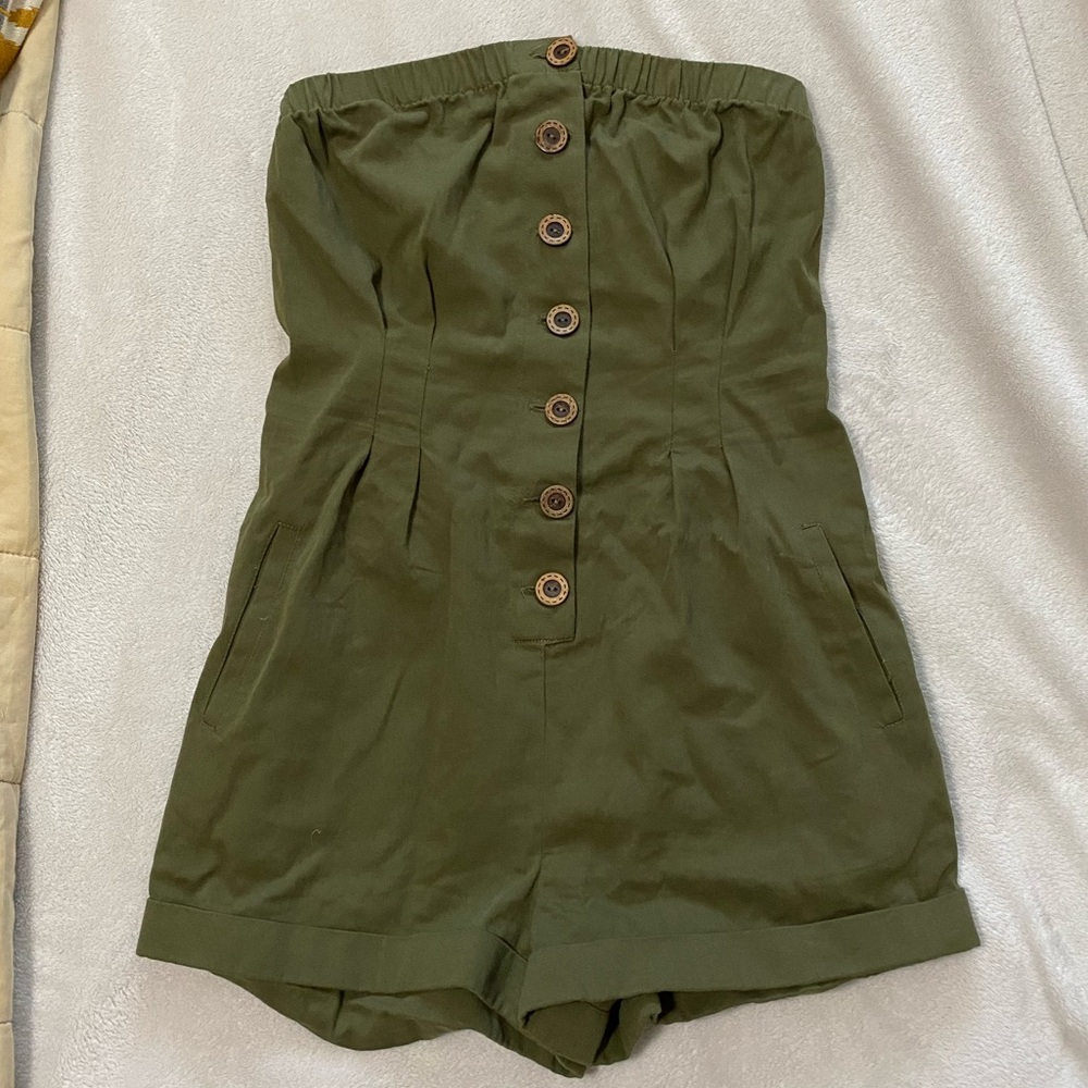 BNWT romper  💕 2 for 25